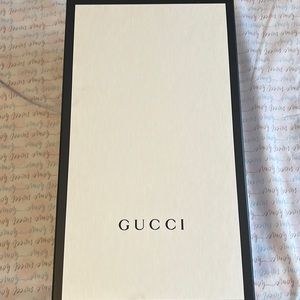 In good condition.. I bought it by mistake it’s a 61/2 for men’s size..